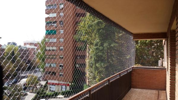 ¿Cómo ahuyentar las palomas? - 1. Redes para exclusión física