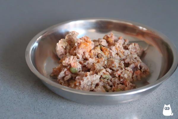 Los beneficios de darle a tu perro comida cocinada -