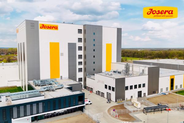 La historia de Josera: de productor agrícola a embajador del cuidado animal - Historia del fabricante de alimentos para mascotas Josera