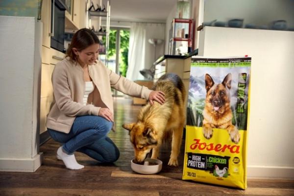 Josera y la pasión por lo que hay en el interior: ¿vaya, qué es eso?