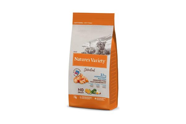 Los mejores piensos sin cereales para gatos - Natures Variety Selected Salmón de Noruega