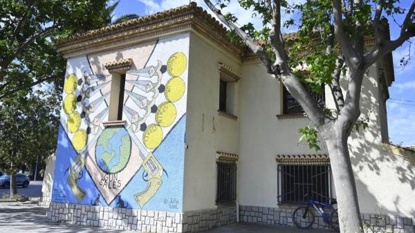 Valencia inaugura el primer centro veterinario público en España para gatos callejeros y Pepa es la primera gata salvada - El problema silencioso de las colonias felinas urbanas: así lo gestiona Valencia