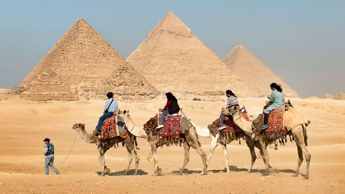 La verdad sobre los paseos en camello en Egipto: Giza cambia su modelo turístico, pero no hay veto general