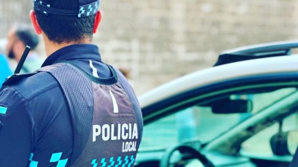 Dejó dos perros encerrados en una furgoneta al sol en Toledo y uno murió: detenido un hombre de 74 años por maltrato animal
